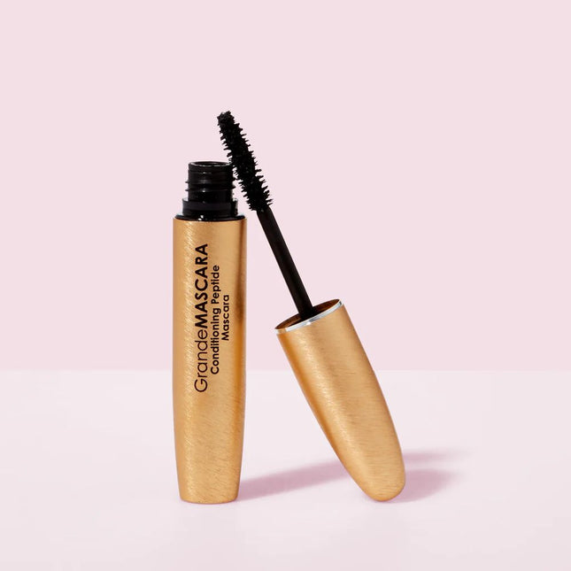 Grande-Cosmetics-Grandemascara-Conditioning-Peptide-Mascara-1